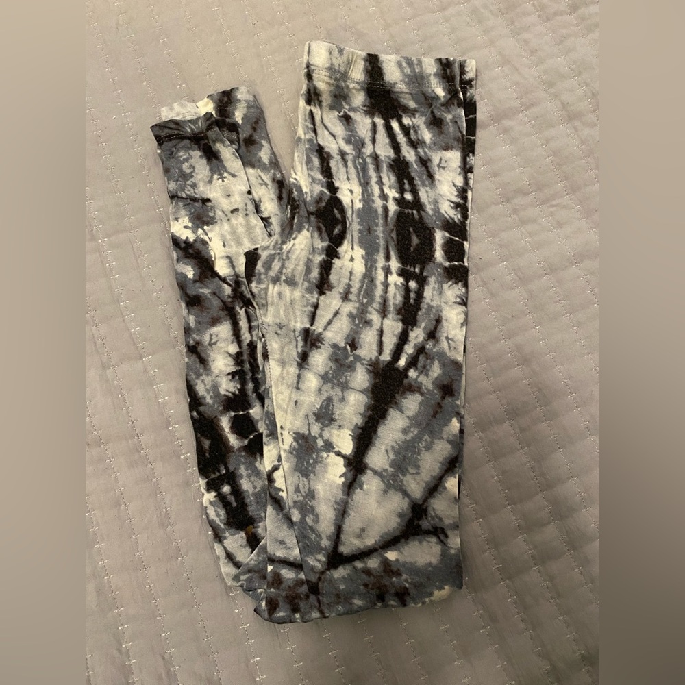 🖤 Full Tilt Tie-Dye Leggings 🖤